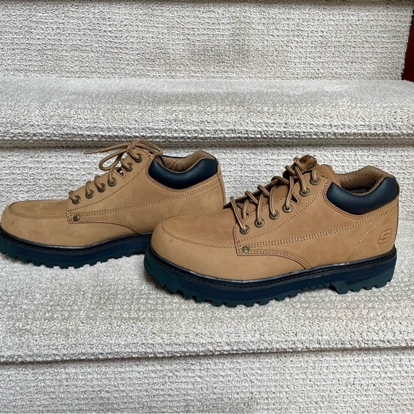 NWB Skechers Men's Size 12 Utility Leather Upper Lug Sole Outdoor Work Boots - Picture 3 of 9